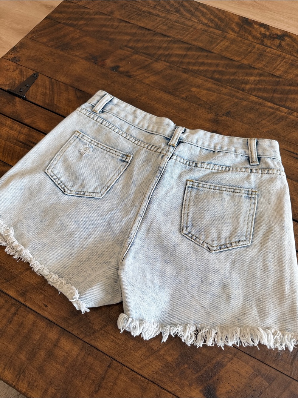 sofia by sofia vergara Light Wash Distressed Denim Shorts - Picture 3 of 8